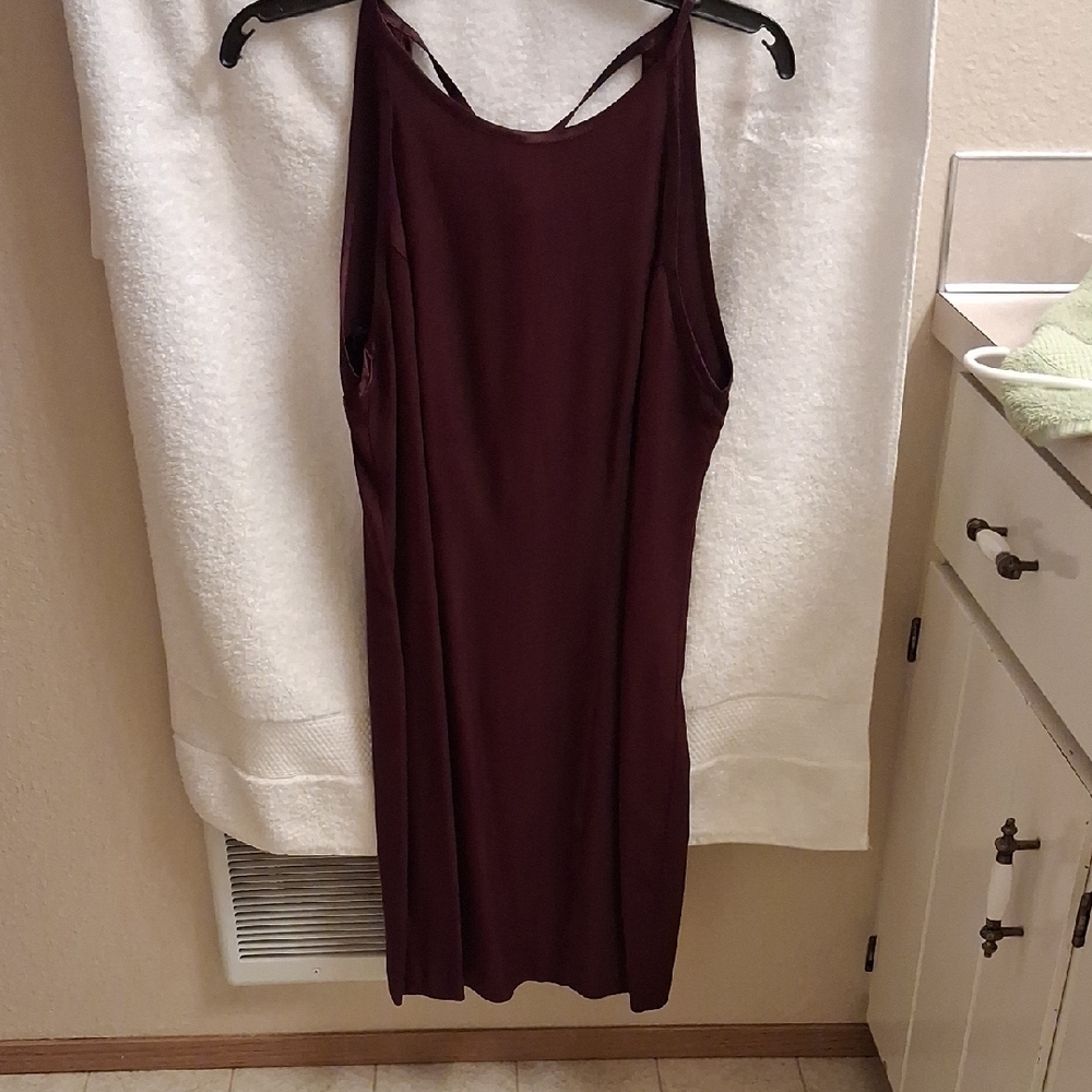 Elegant Backless Burgundy Dress